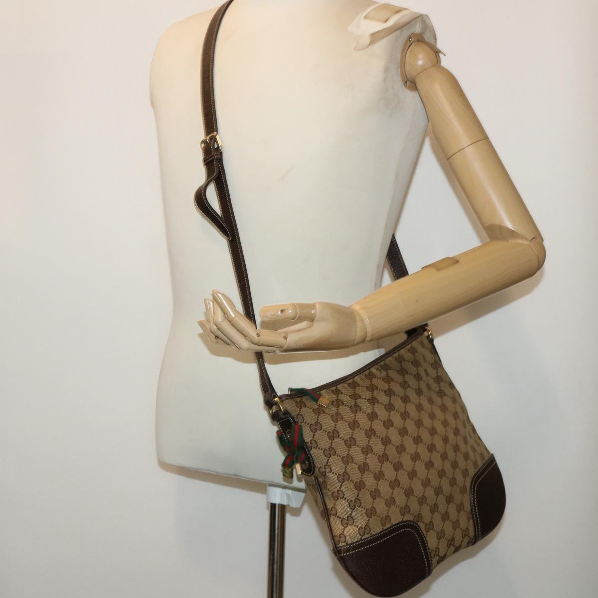 GUCCI GG Canvas Web Sherry Line Shoulder Bag Beige Red Green 204939 ac2072