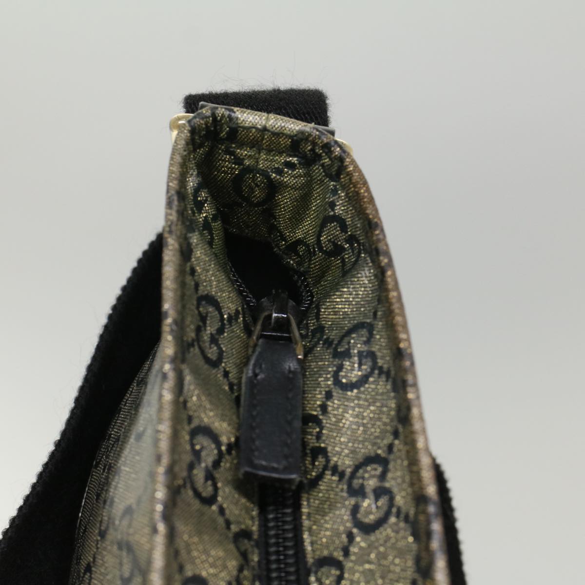 GUCCI GG Crystal Shoulder Bag Silver 189749 ac2190