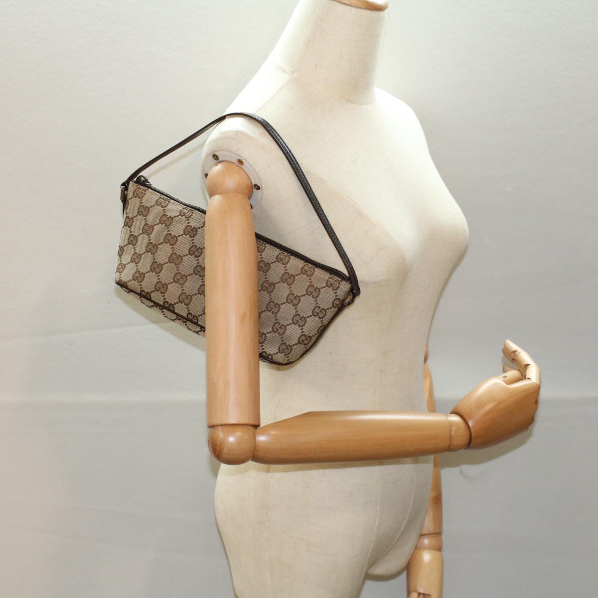 GUCCI GG Canvas Accessory Pouch Leather Beige 07198 ac2192