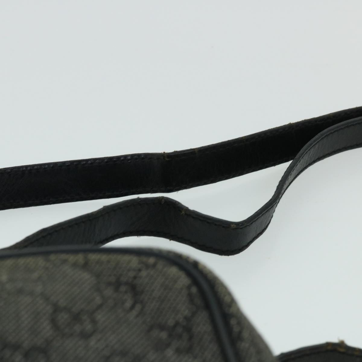 GUCCI GG Canvas Shoulder Bag Black 03136 ac2200