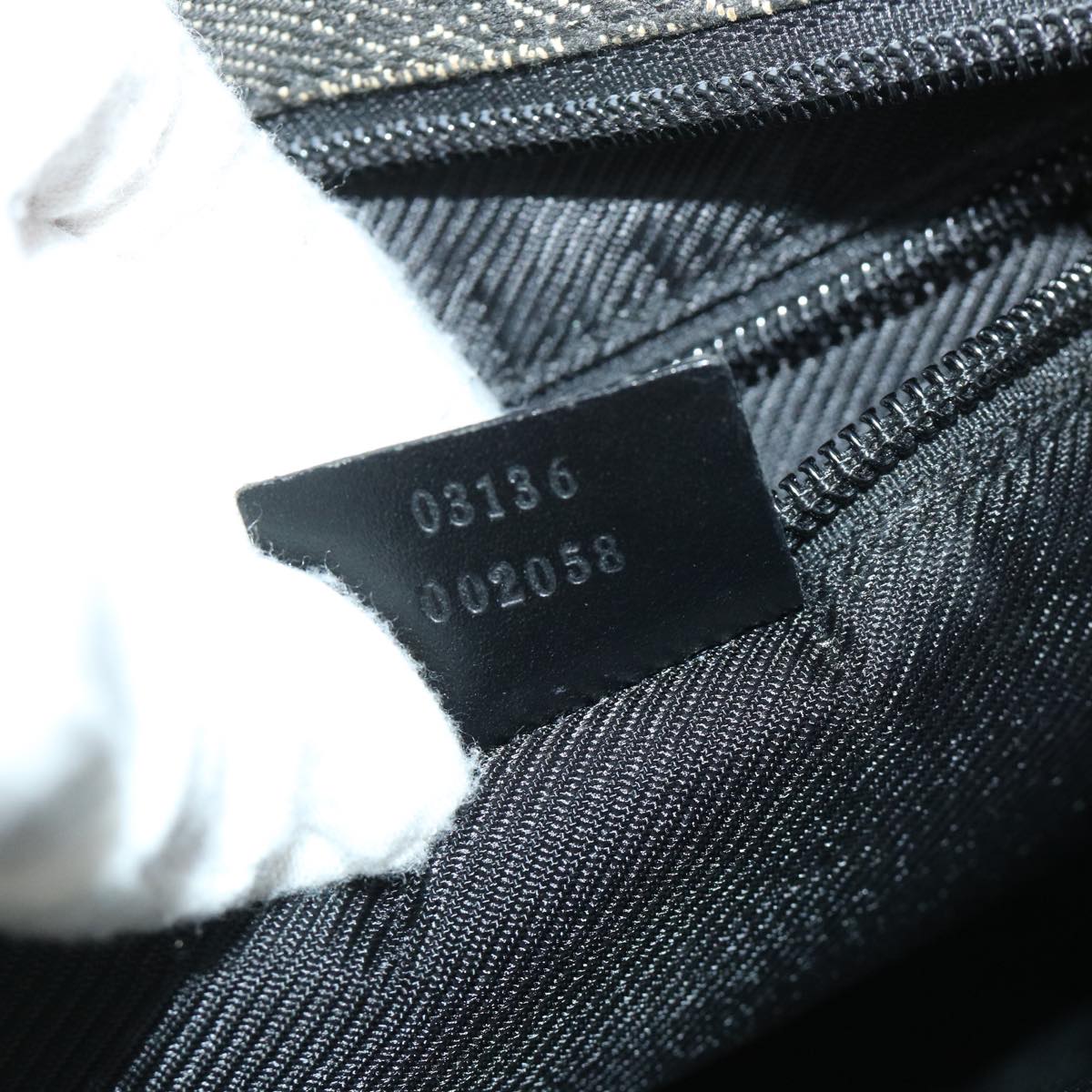 GUCCI GG Canvas Shoulder Bag Black 03136 ac2200