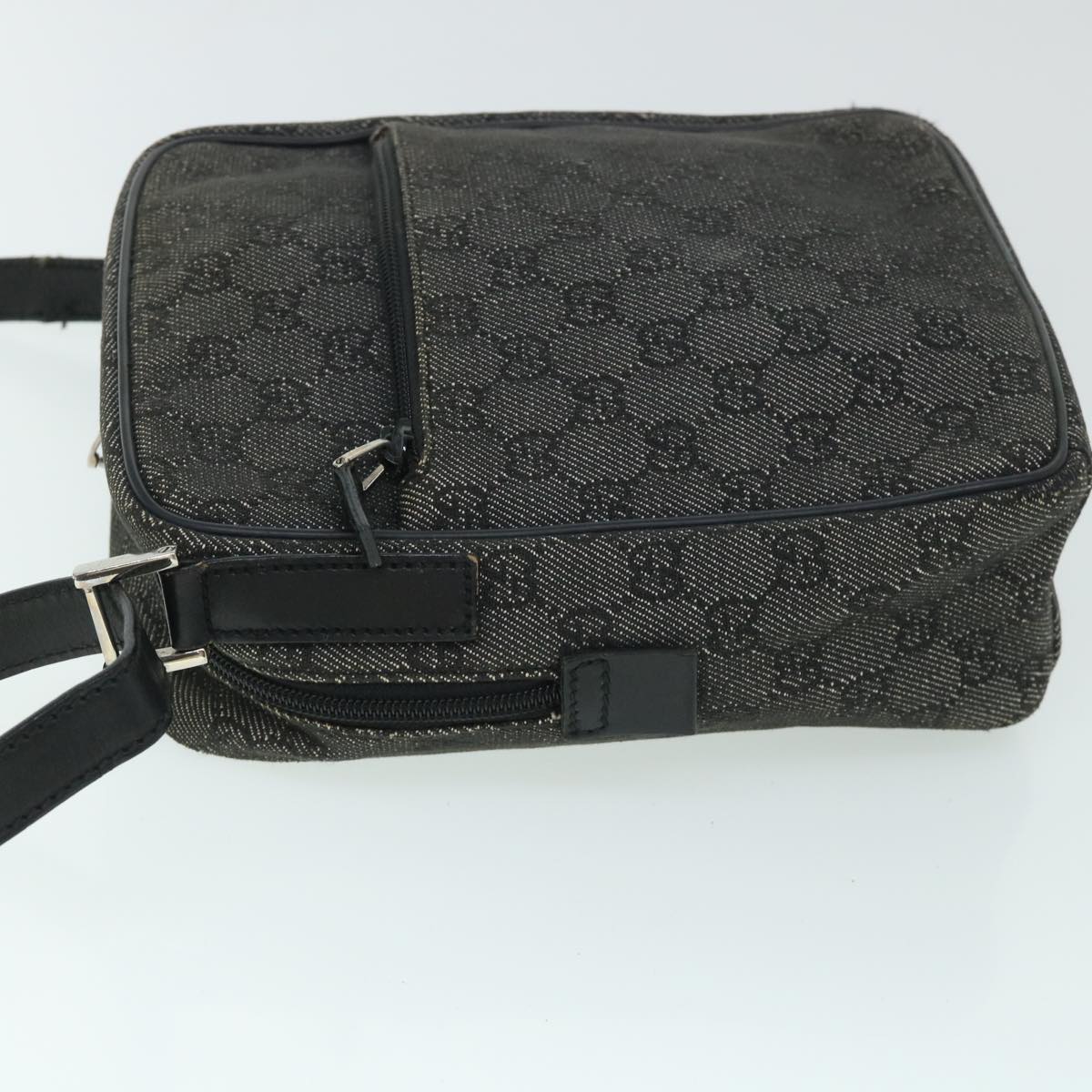 GUCCI GG Canvas Shoulder Bag Black 03136 ac2200