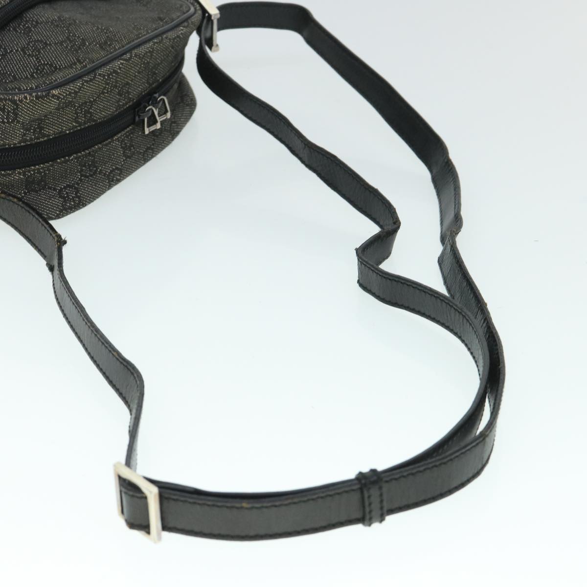 GUCCI GG Canvas Shoulder Bag Black 03136 ac2200