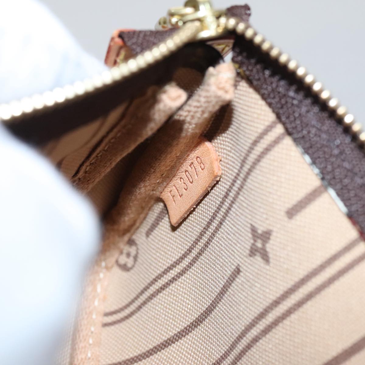 LOUIS VUITTON Monogram Patch Mini Pochette Accessoires Pouch M95804 ac3414