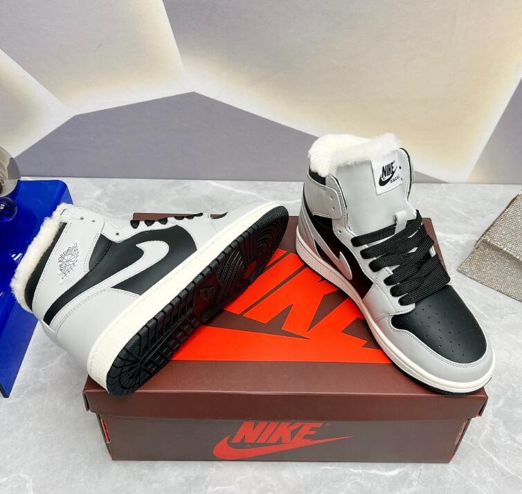 SAMC - NKE Shoes - 187