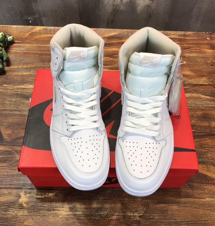 SAMC - NKE Shoes - 1000