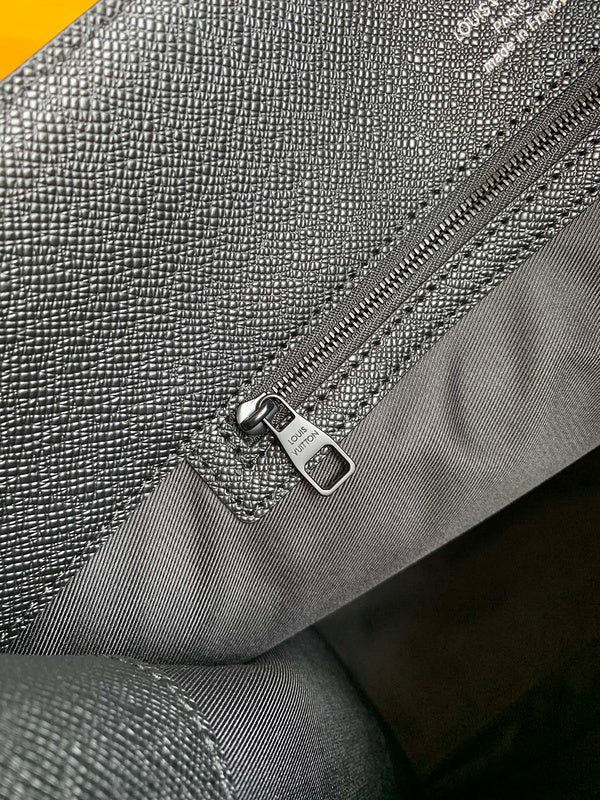 LOV2 Bags - Luxurious Bags  1250