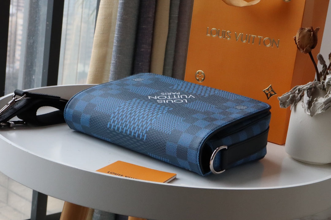 LV StuGLAMIo Messenger Damier Graphite Blue For Men, Bags, Shoulder And Crossbody Bags 9.3in/25.3cm LV N50026