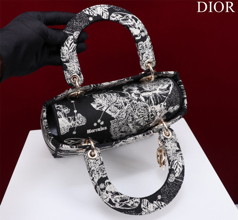 ELE - Dir Bags - 1718