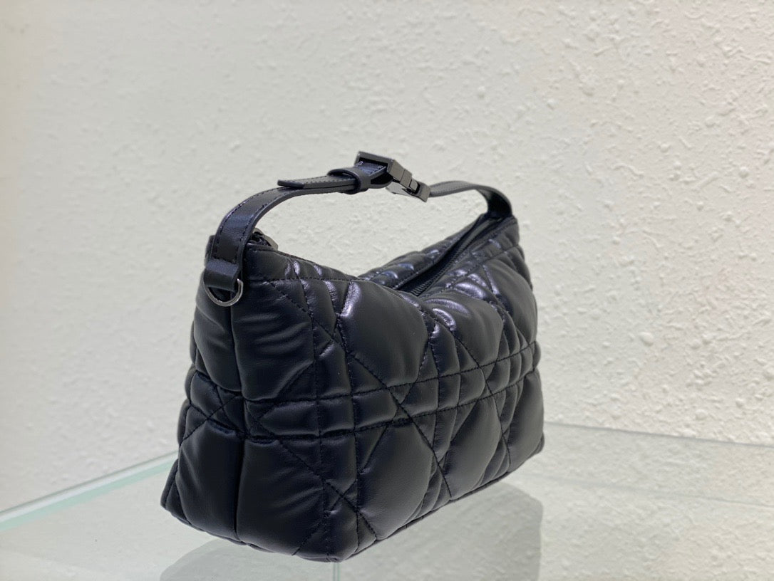 GLAMI MeGLAMIum DYORTravel Nomad Pouch Black, For Women, WomenÃ¢â‚¬â„¢s Handbags 8.5in/22cm CD S5554BMIG_M900