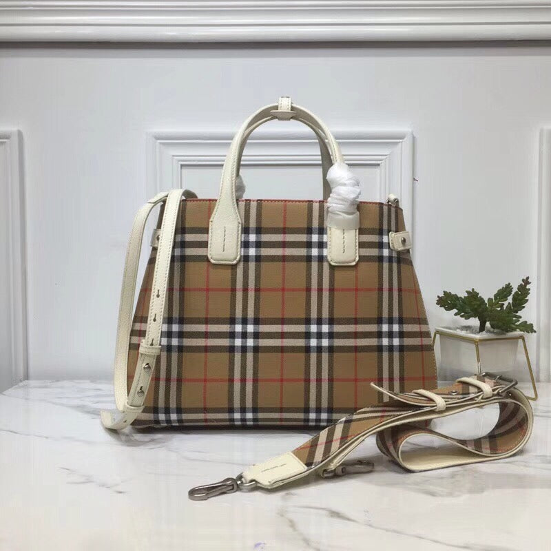 GLAMI House Check Derby MeGLAMIum Banner Purse Tote White For Women, WomenÃ¢â‚¬â„¢s Bags 14in/35cm