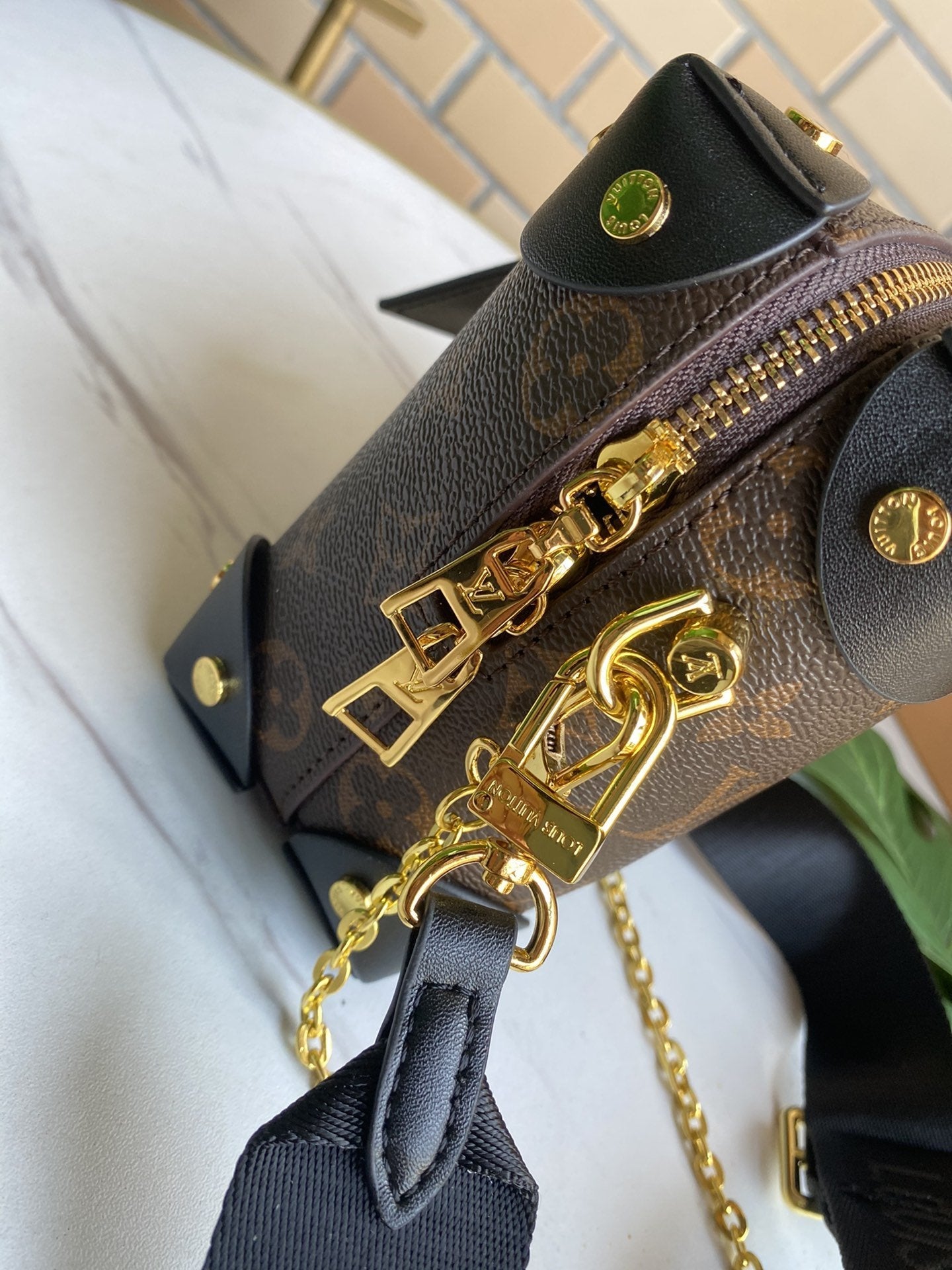EN - New Arrival Bags LUV 107