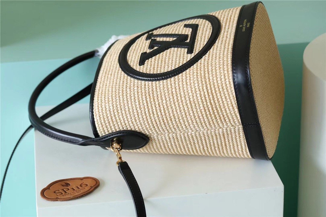 LV Petit Bucket Raffia Black For Women, WomenÃ¢â‚¬â„¢s Bags, Shoulder And Crossbody Bags 9.4in/24cm LV M59961