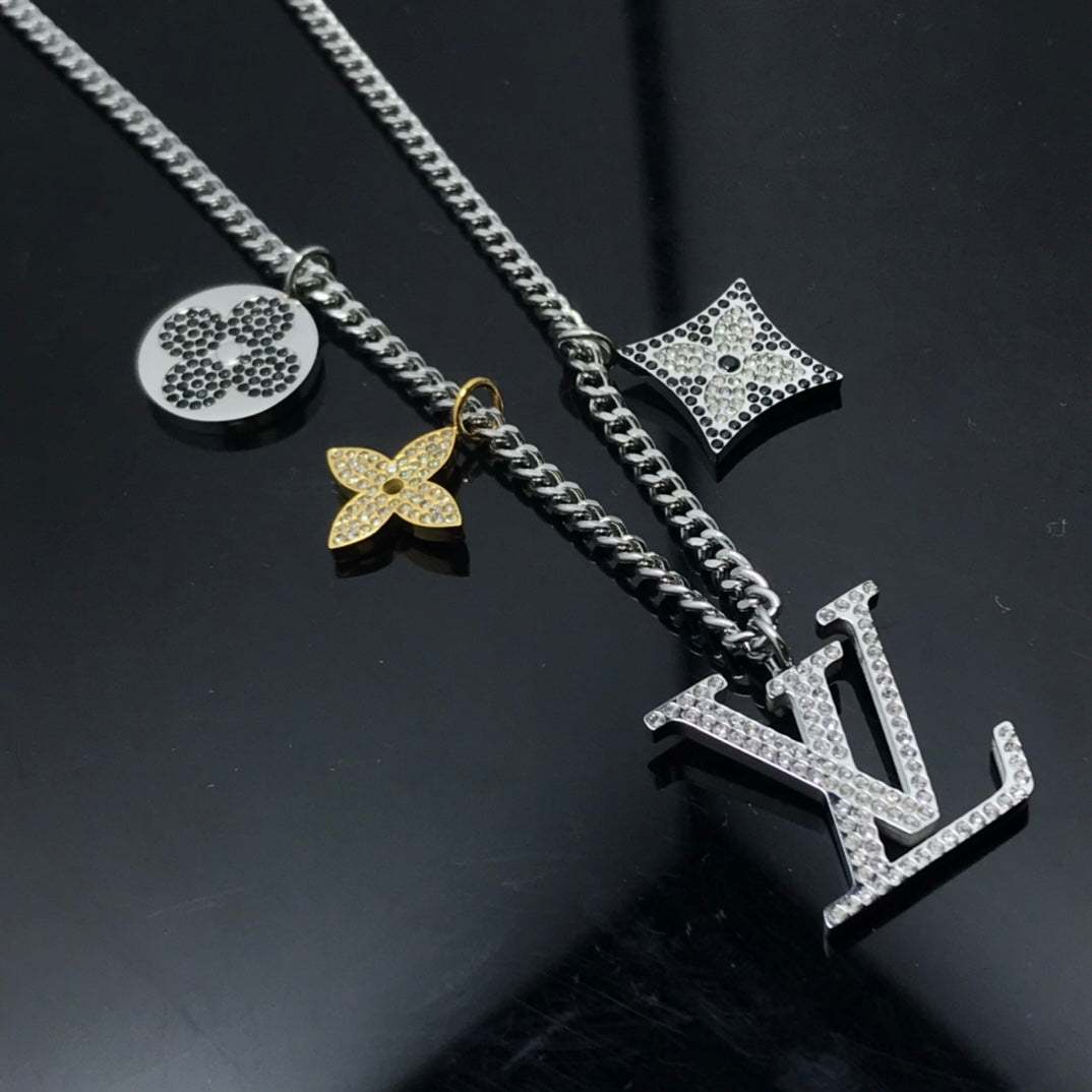 LV Necklaces 061