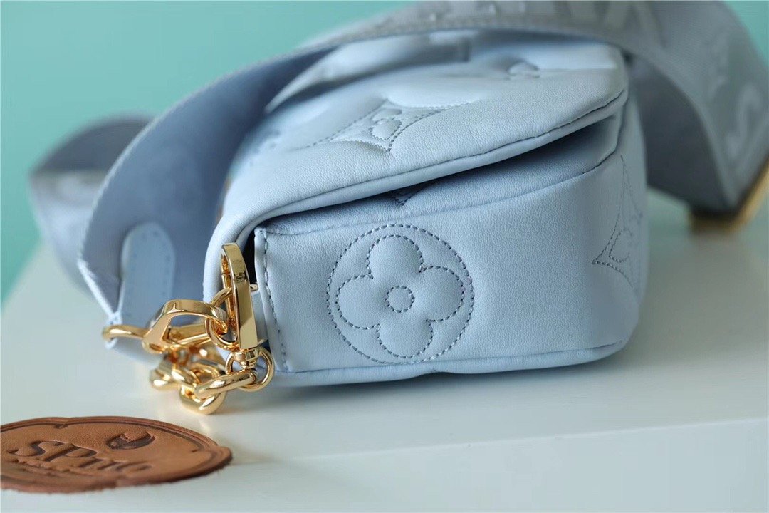 LV Wallet On Strap BuGLAMIlegram Monogram In Wallets and Small Leather Goods For Women Bleu Glacier Blue 7.9in/20cm LV M81399