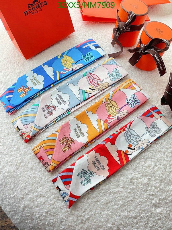 SAMC - HMS Scarves - 801