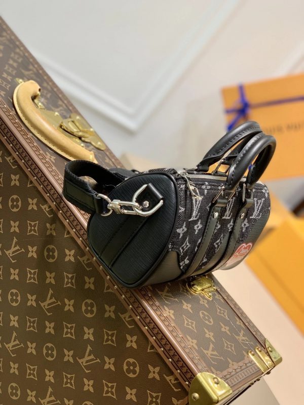LOV2 Bags - Luxurious Bags  1326