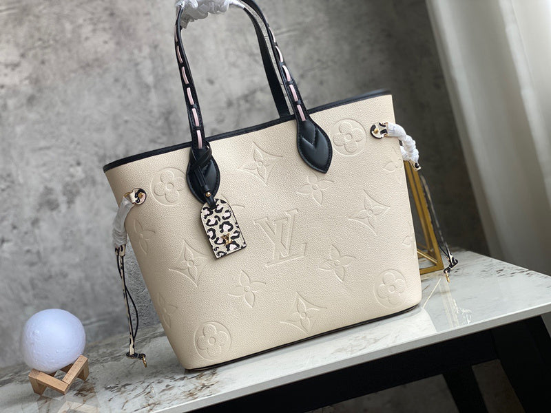 LOV2 Bags - Luxurious Bags  1417