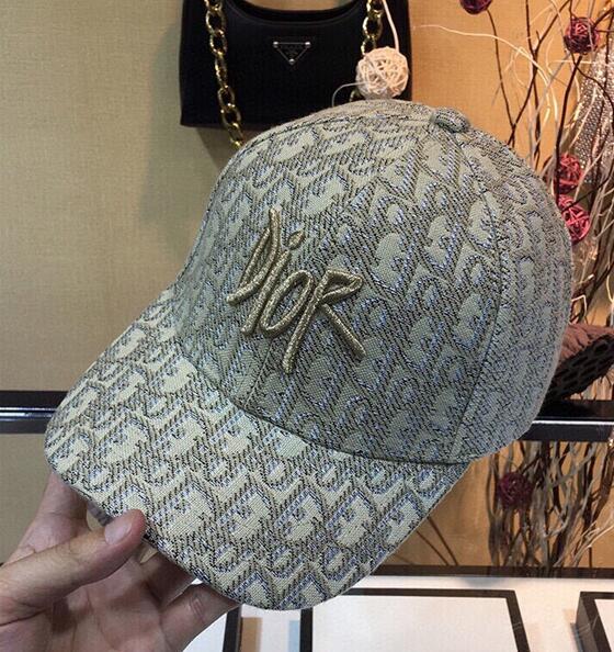 SAMC - Mix Hats - 050