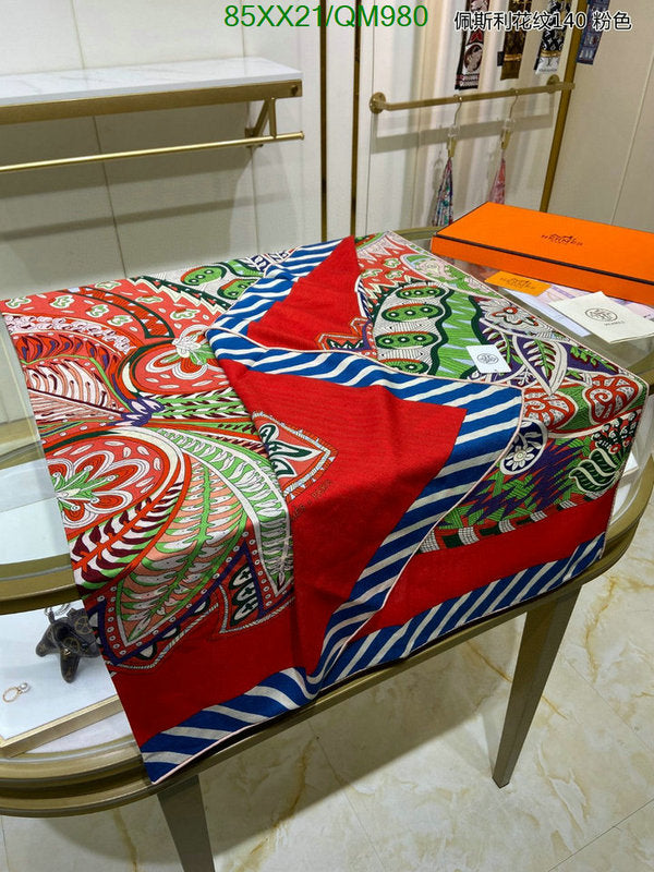 SAMC - HMS Scarves - 550