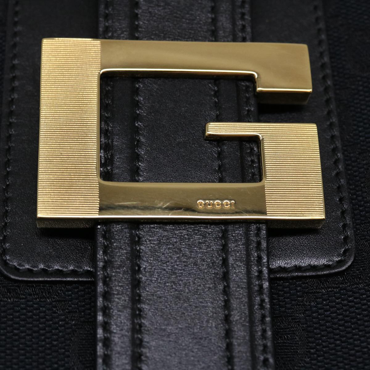 GUCCI GG Canvas Shoulder Bag Black 4142 am3951