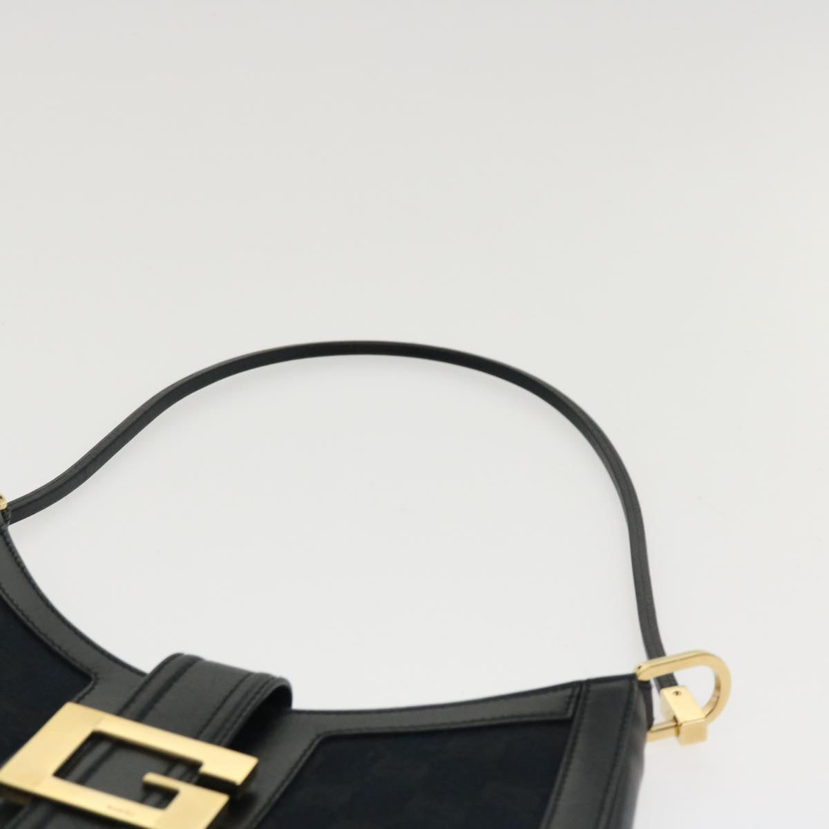 GUCCI GG Canvas Shoulder Bag Black 4142 am3951