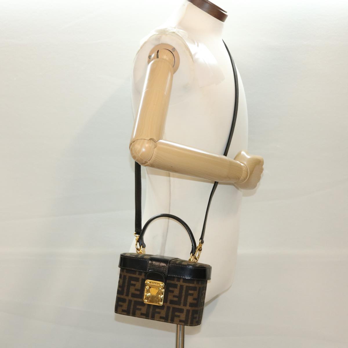 FENDI Zucca Canvas Hand Bag Nylon 2way Brown Black am4252