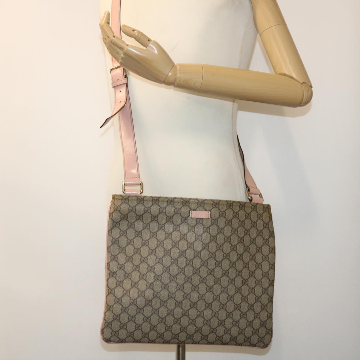 GUCCI GG Canvas Shoulder Bag PVC Leather Beige 201446 am4260