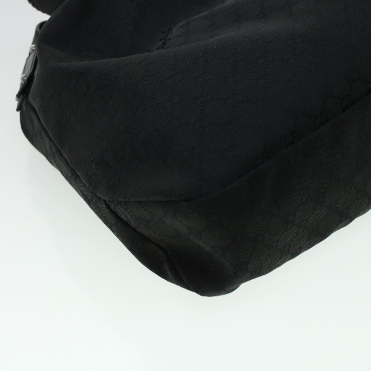 GUCCI GG Canvas Shoulder Bag Black 114900 am4367