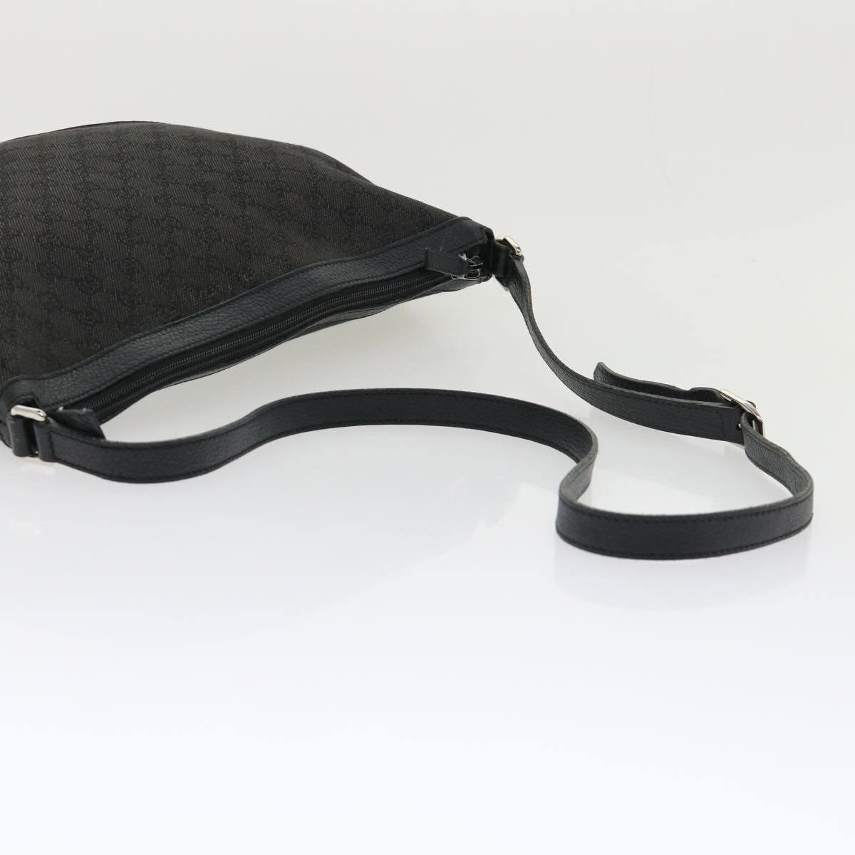 GUCCI GG Canvas Shoulder Bag Leather Black 272380 am4590