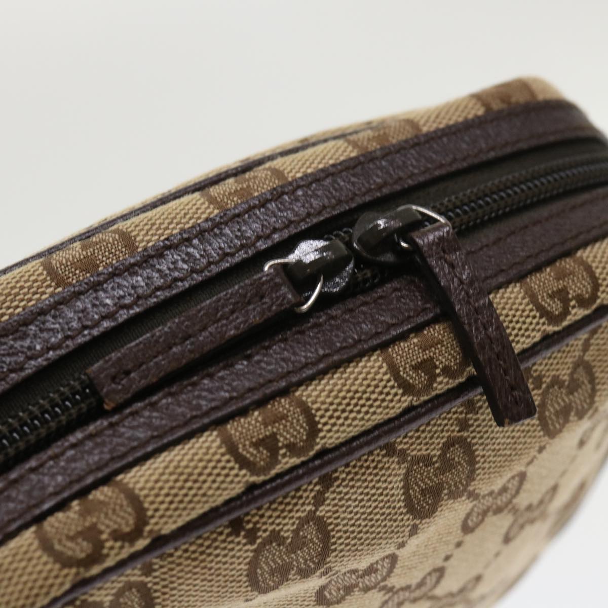 GUCCI GG Canvas Pouch Beige 153129 am4636