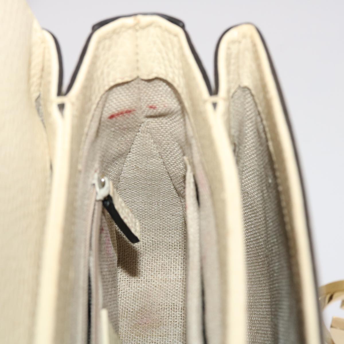 GUCCI Interlocking Chain Shoulder Bag Leather White 607720 am4734