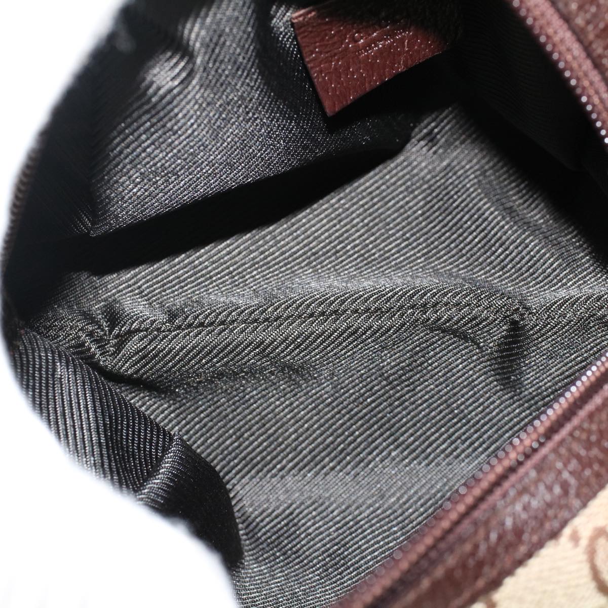 GUCCI GG Canvas Pouch Beige 124541 am4809