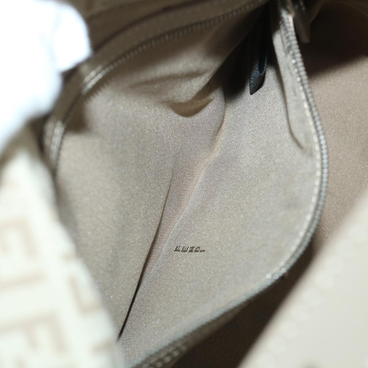 FENDI Zucchino Canvas Mamma Baguette Shoulder Bag Beige am4994