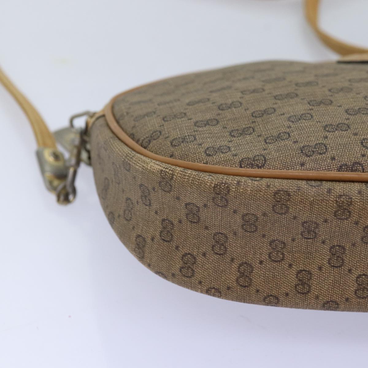 GUCCI Micro GG Supreme Shoulder Bag PVC Beige am6185