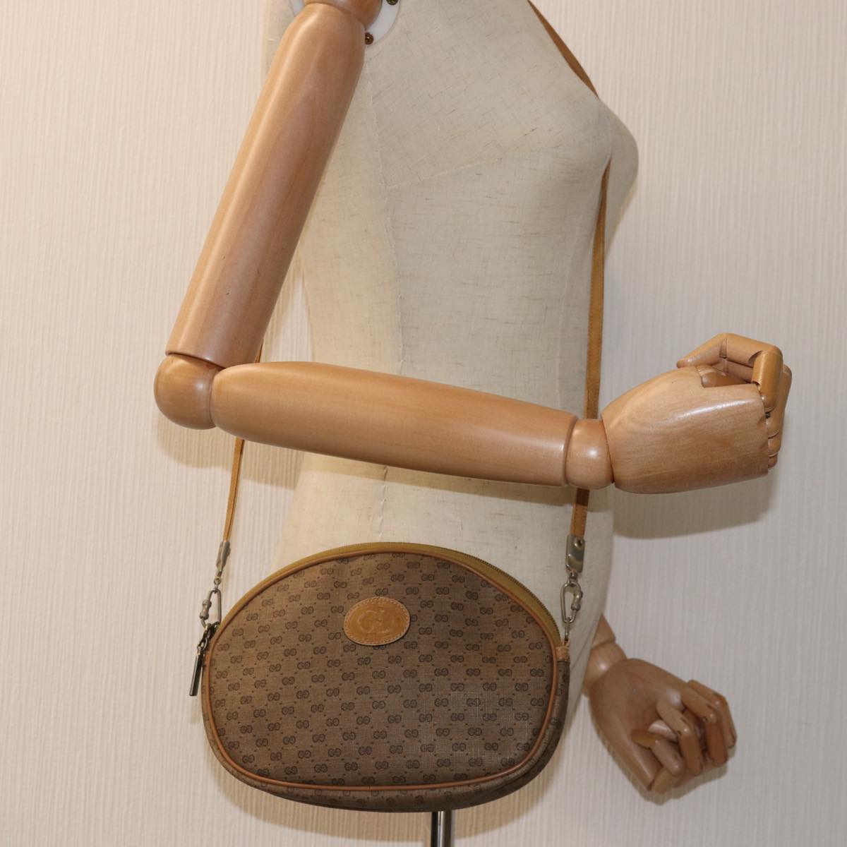 GUCCI Micro GG Supreme Shoulder Bag PVC Beige am6185