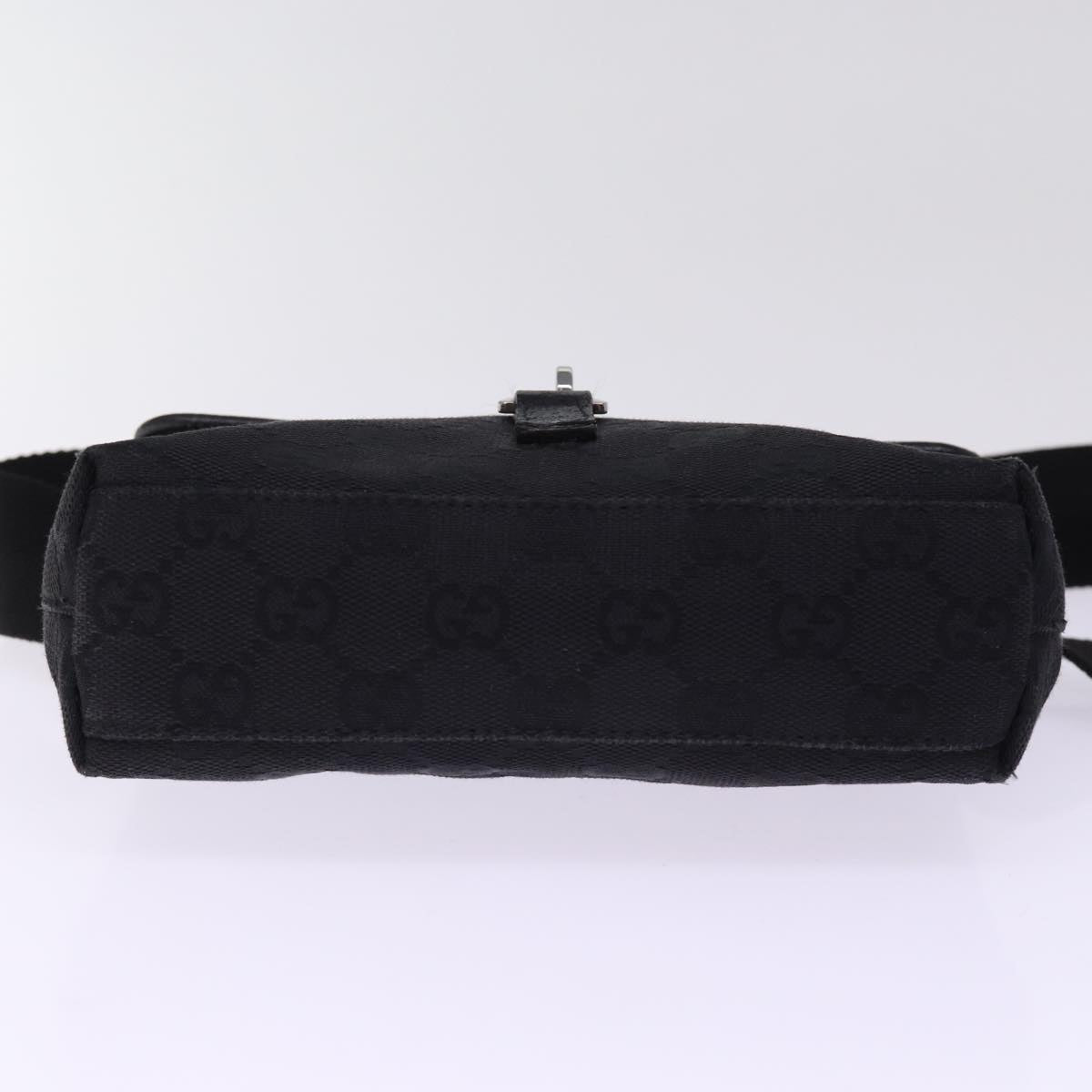 GUCCI GG Canvas Waist bag Black 92543 am6310