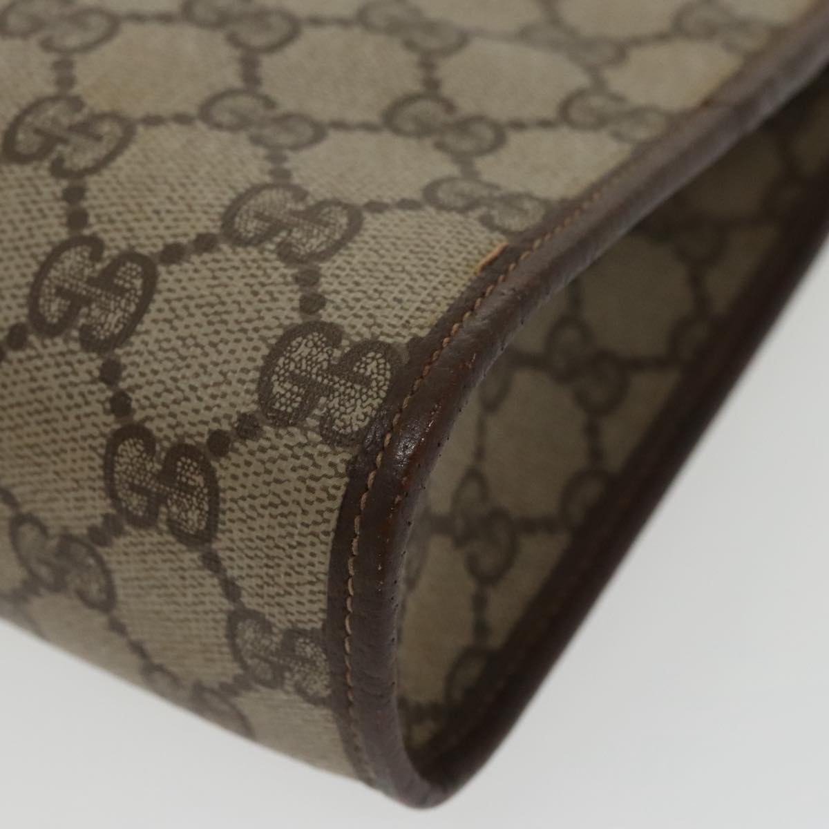 GUCCI GG Supreme Clutch Bag PVC Leather Beige 97 01 037 am7169