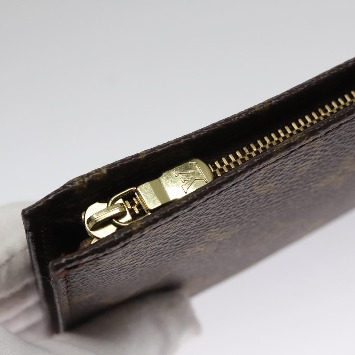 LOUIS VUITTON Monogram Bucket GM Pouch Accessory Pouch LV am7321