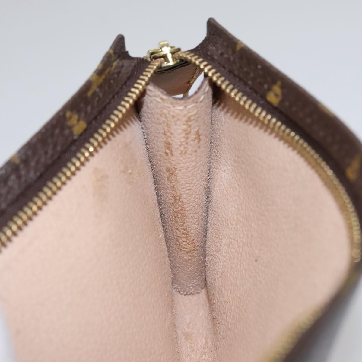 LOUIS VUITTON Monogram Bucket GM Pouch Accessory Pouch LV am7321