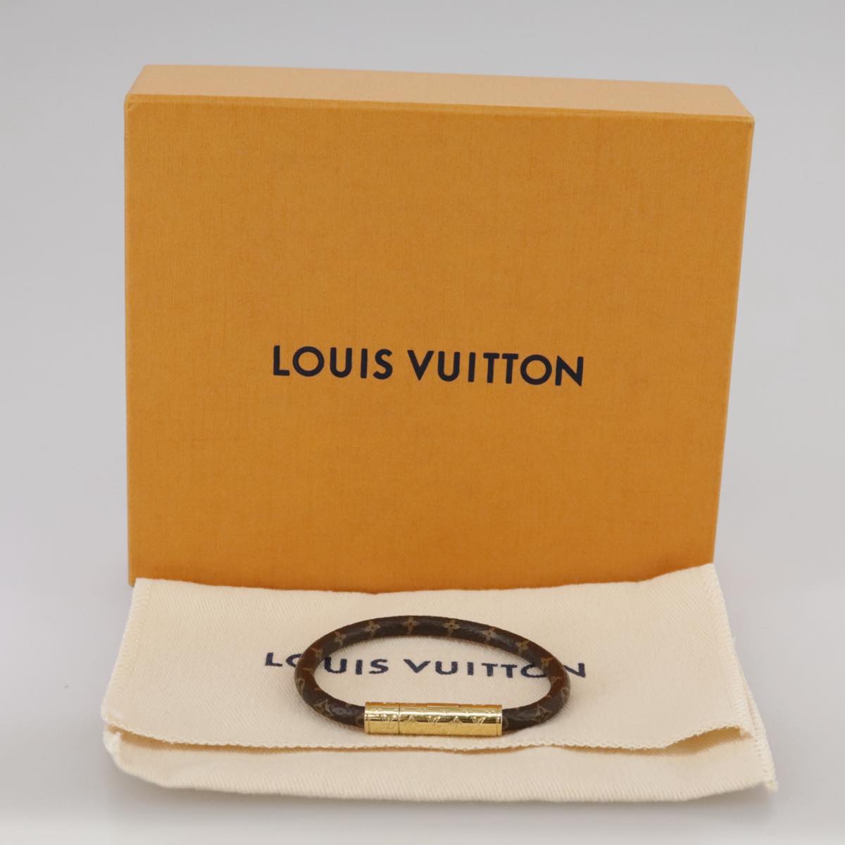 LOUIS VUITTON Monogram LV Confidential Bracelet M8274F LV am7322