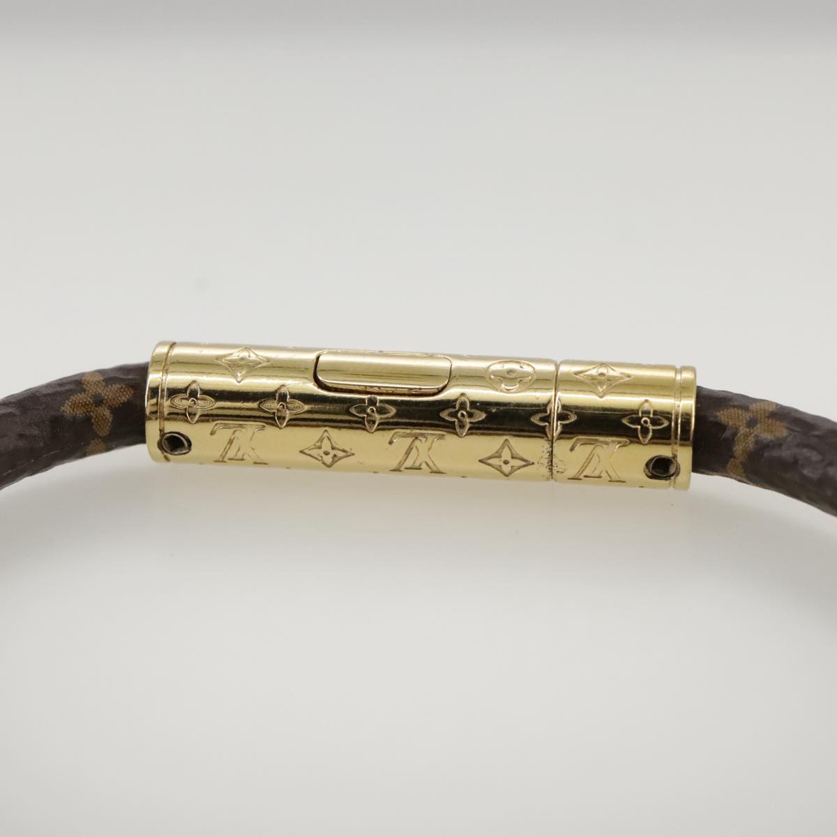 LOUIS VUITTON Monogram LV Confidential Bracelet M8274F LV am7322