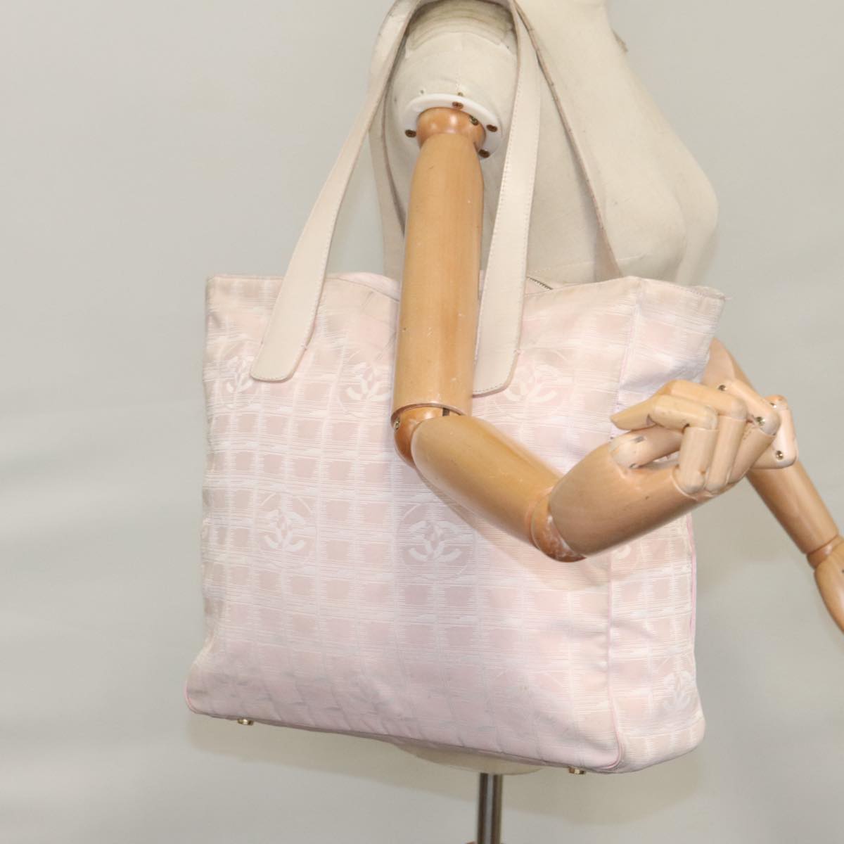 CHANEL New Travel line Tote Bag Nylon Pink CC am7343