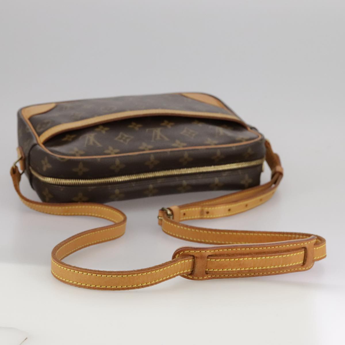 LOUIS VUITTON Monogram Trocadero 27 Shoulder Bag M51274 LV am7398