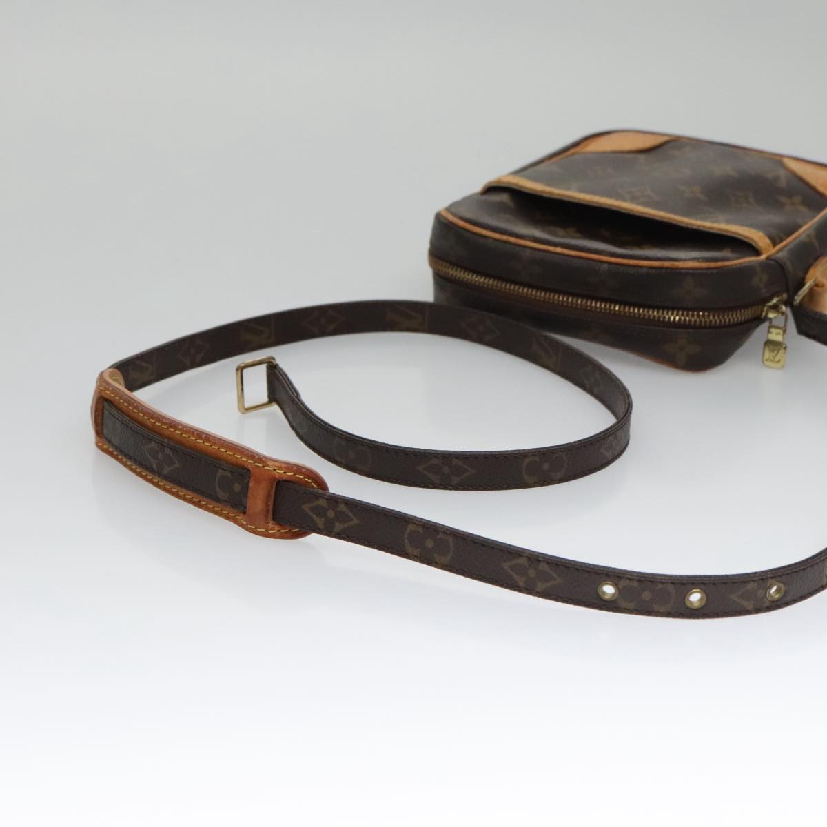 LOUIS VUITTON Monogram Danube Shoulder Bag M45266 LV am7498