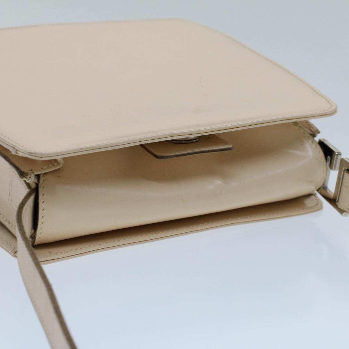GUCCI Shoulder Bag Leather Beige ar10049B