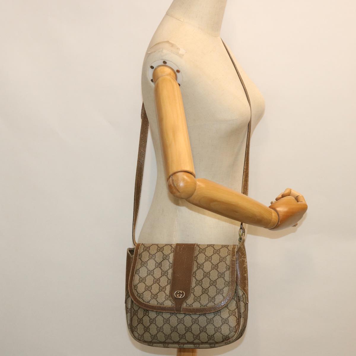 GUCCI GG Canvas Shoulder Bag PVC Leather Beige ar10280
