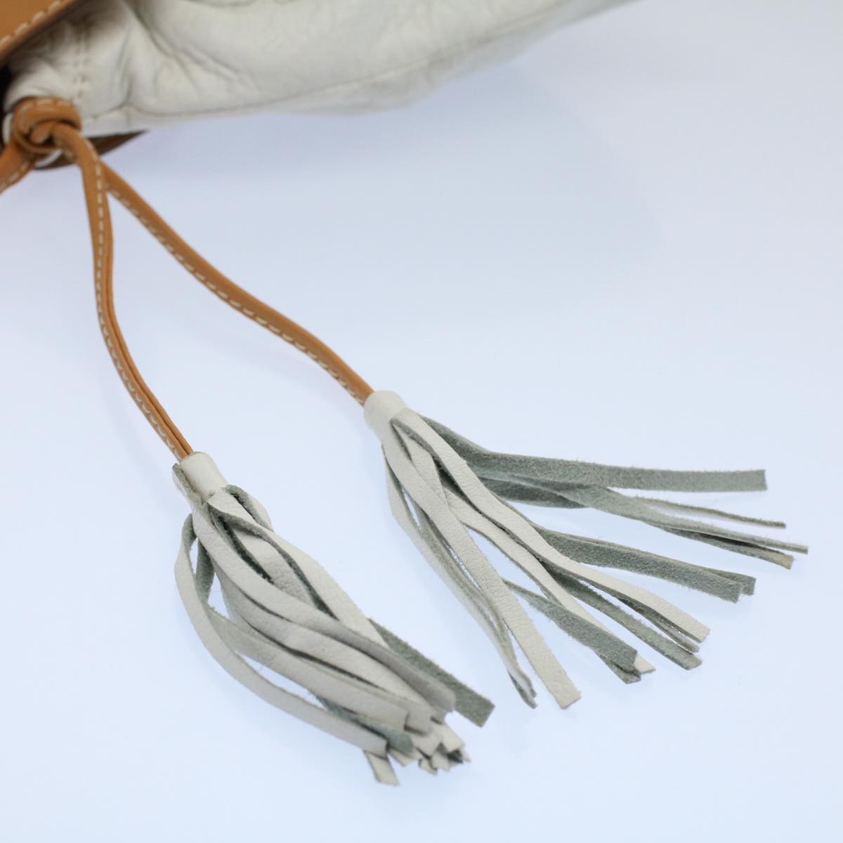 FENDI Shoulder Bag Leather White ar10303