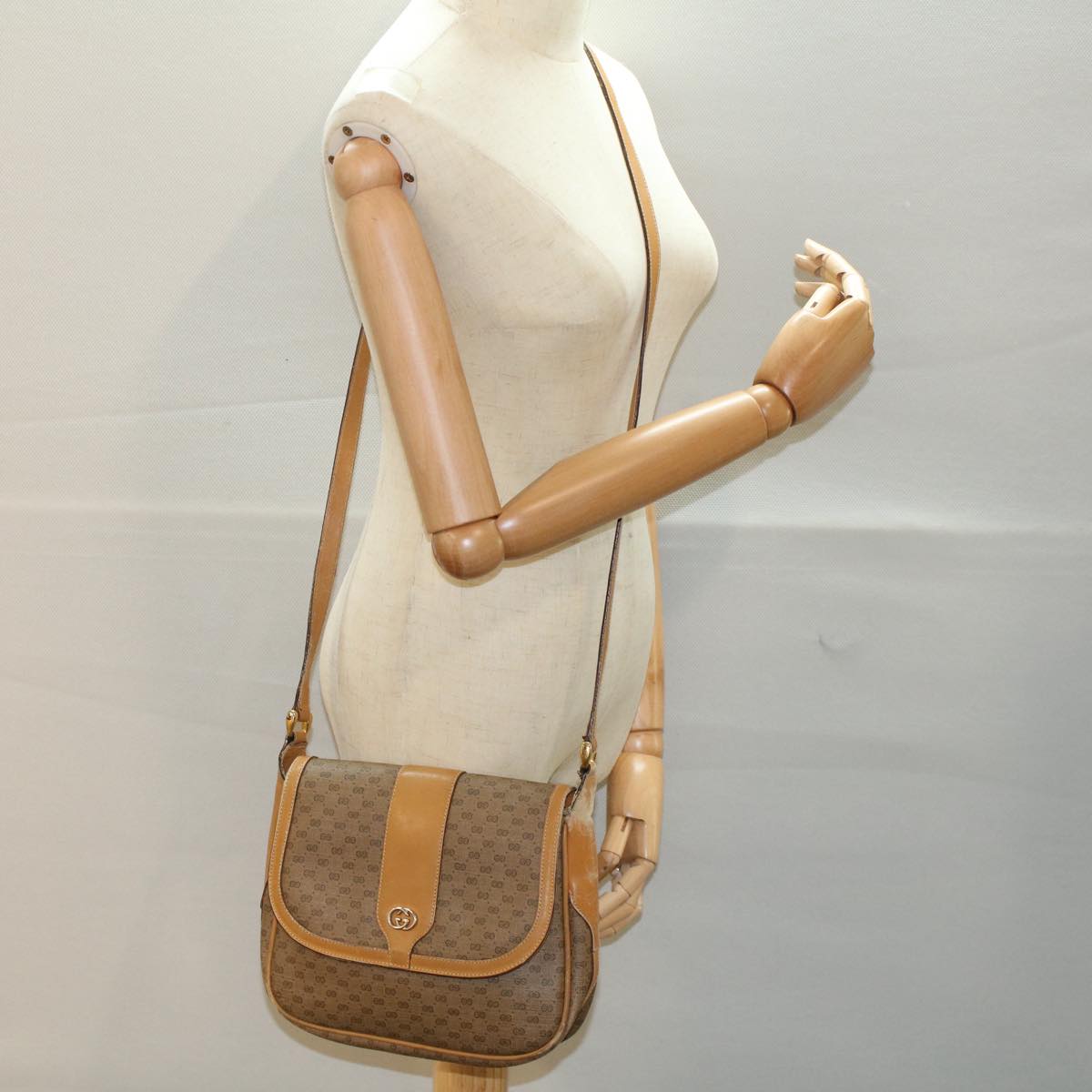 GUCCI Micro GG Canvas Shoulder Bag PVC Leather Beige 001 115 4425 ar10321