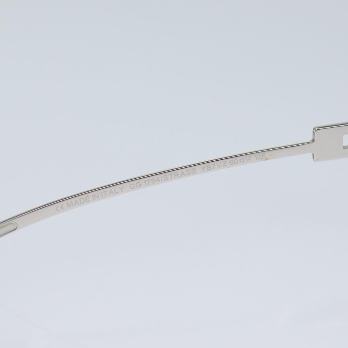GUCCI Sunglasses Silver ar11760